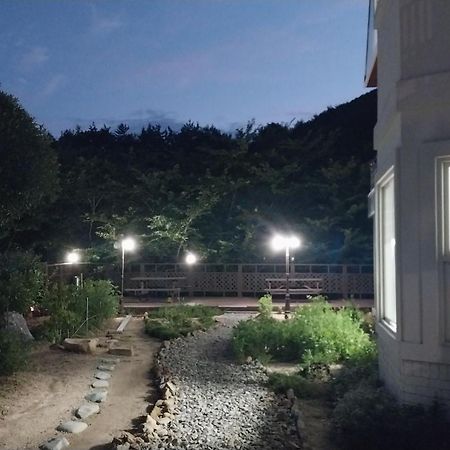 White House Ξενοδοχείο Namhae Εξωτερικό φωτογραφία
